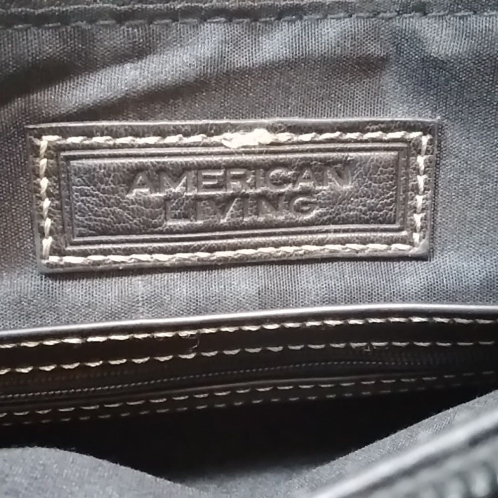 American Living Women's Shoulders Bag - Picture 8 of 16